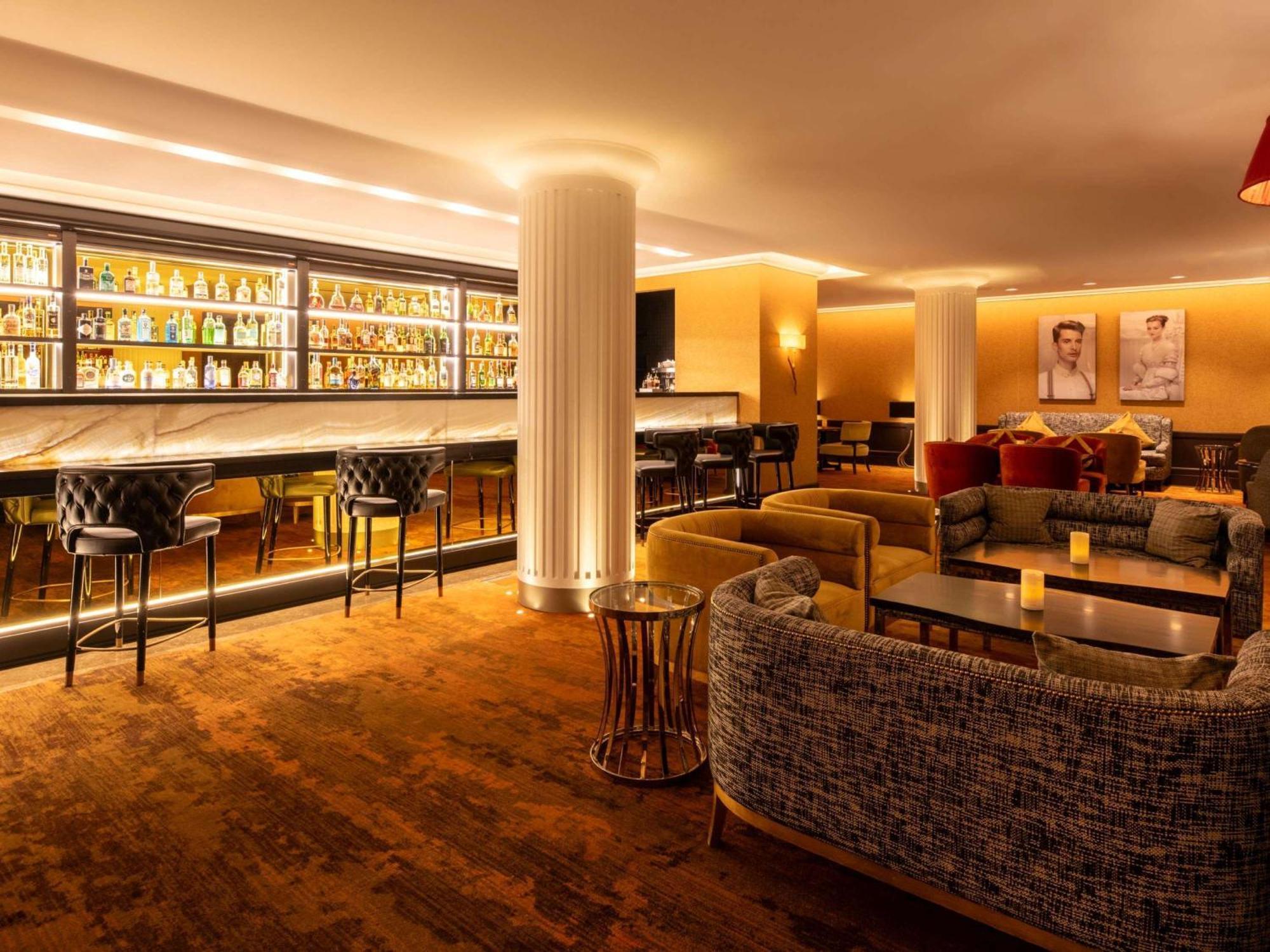 Sofitel Frankfurt Opera Hotel Frankfurt am Main Luaran gambar The bar at the 2018 London Design Festival