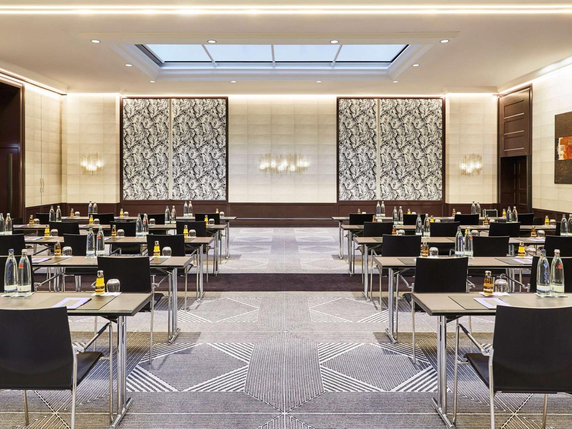 Sofitel Frankfurt Opera Hotel Frankfurt am Main Luaran gambar Meeting room