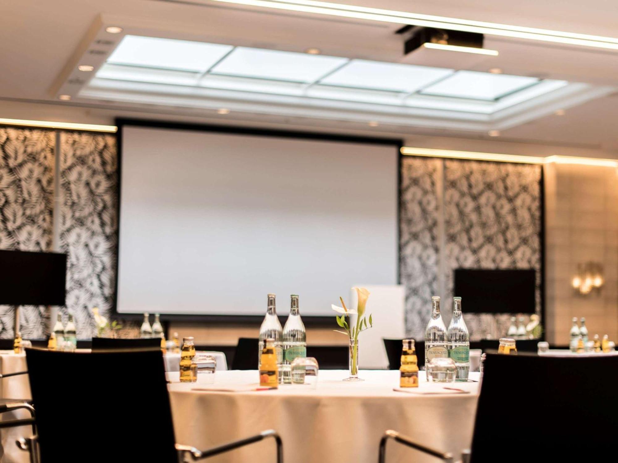 Sofitel Frankfurt Opera Hotel Frankfurt am Main Luaran gambar Meeting room