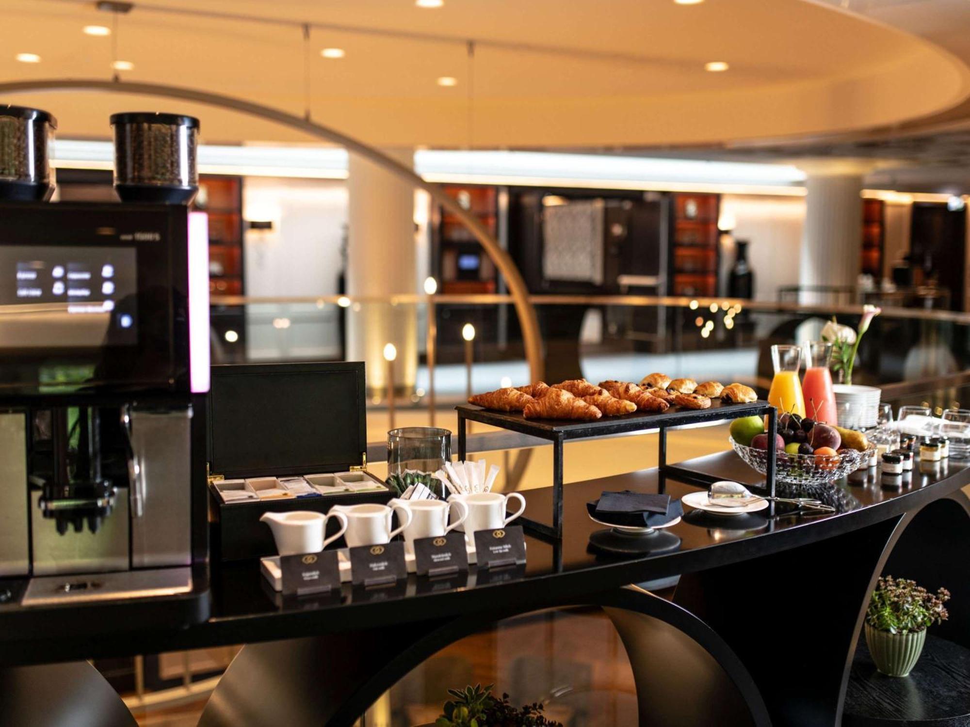 Sofitel Frankfurt Opera Hotel Frankfurt am Main Luaran gambar The Coffee Shop